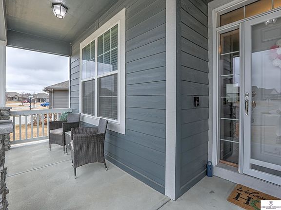 2nd image of 20504 Boyd St