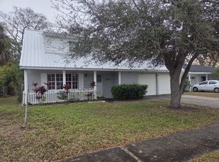 4809 Arrowwood Dr, Tampa, FL 33615