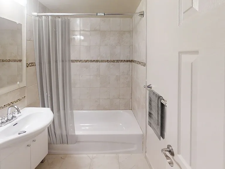 44 Dunfield Ave — Photo 14