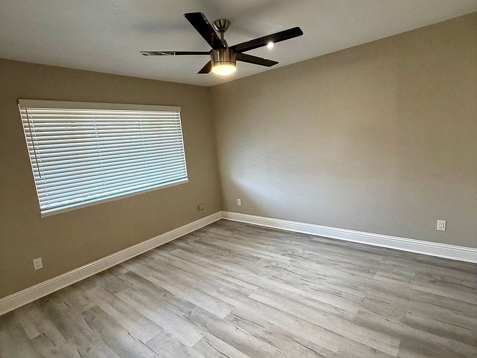 1st image of 6020 N Poplar Ave #207