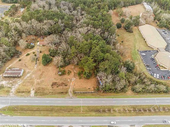 3rd image of 1822 Highway 31 S