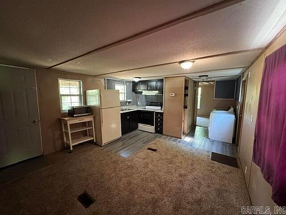 3rd image of 70 Reed St