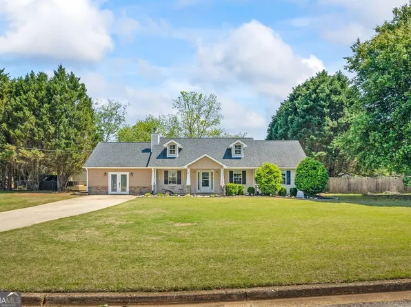 90 Harlin Ct, Covington, GA 30014