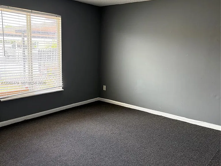 18602 NW 46th Ave #18602 — Photo 2