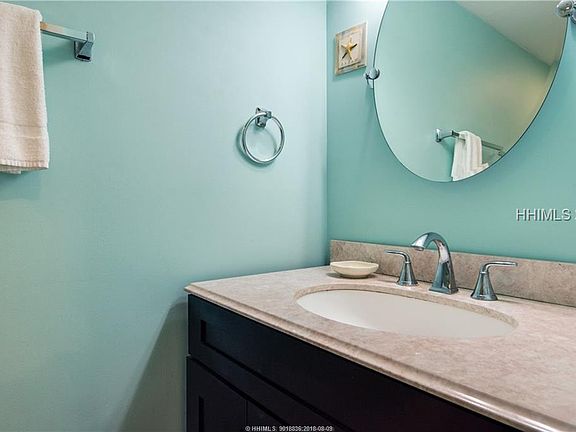 5th image of 113 Shipyard Dr APT 205