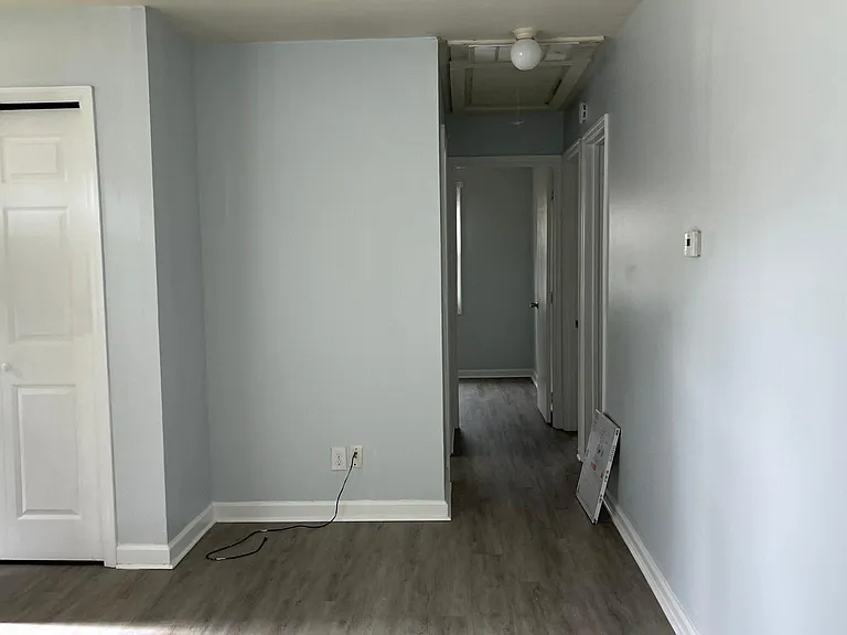 246 N Dennis Dr — Photo 5