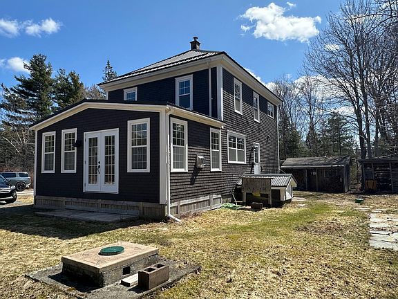 3rd image of 151 Medway River Rd
