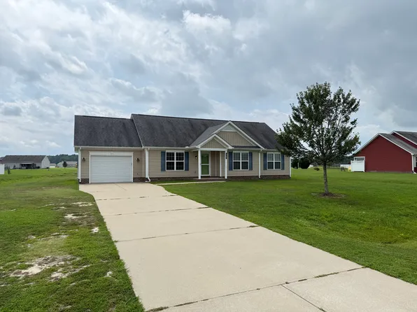104 Neuse Dr, Shawboro, NC 27973