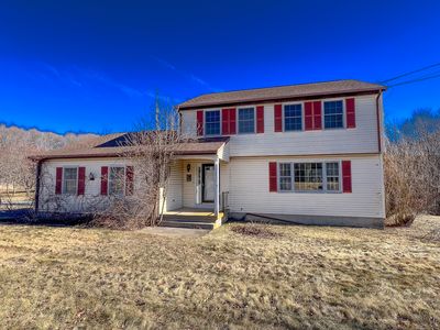 7 Treble Rd, Bristol, CT, 06010