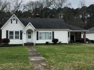 1103 Spring St, Waynesboro, MS 39367