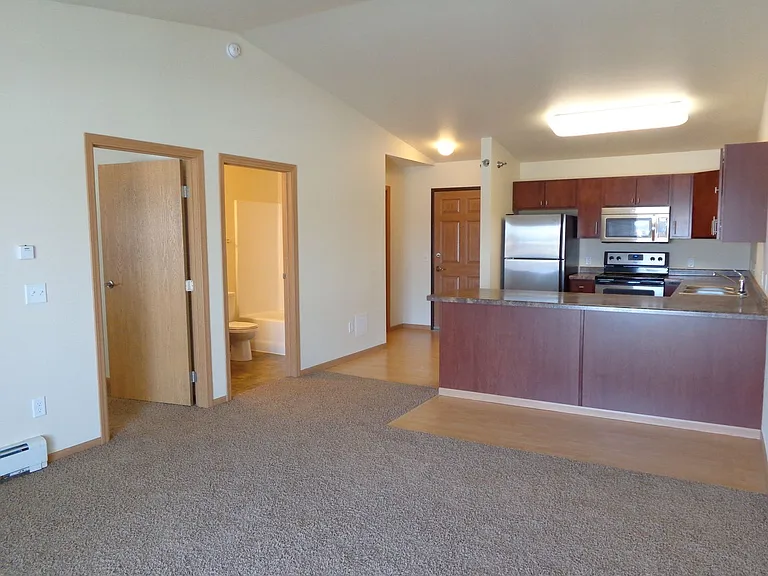 West Lake III Apartments — Photo 62