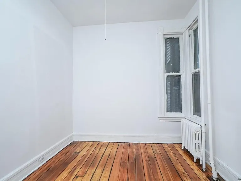 53 Oakwood Ave #A — Photo 1