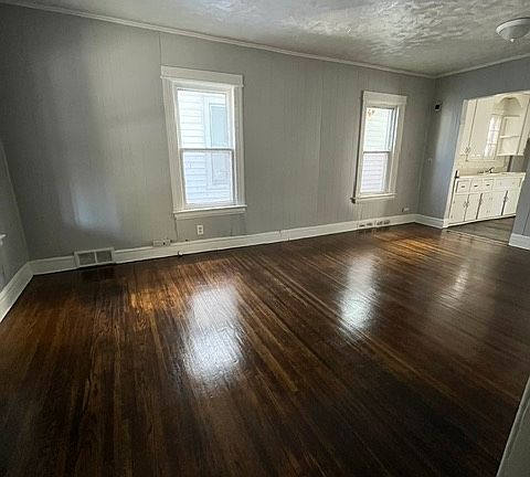 2nd image of 64 Miller St #Dn