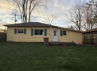 46 Oriole Rd, Pontiac, MI 48341