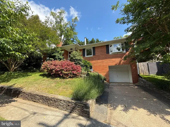 5021 Cathedral Ave NW, Washington, DC 20016