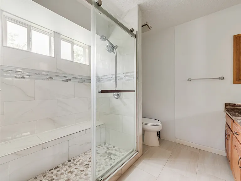 2623 Fallcreek Dr — Photo 11