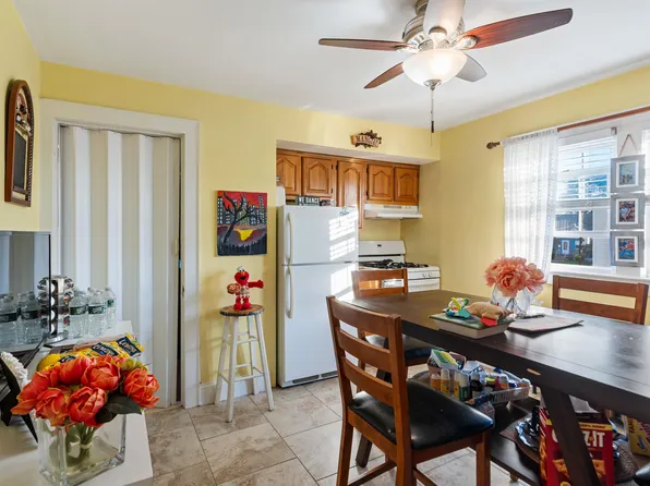 1041 Stonewall Lane image 27 of 48