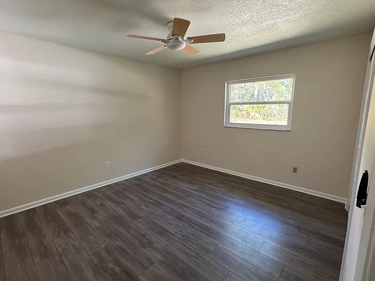 599 S Country Club Rd — Photo 11