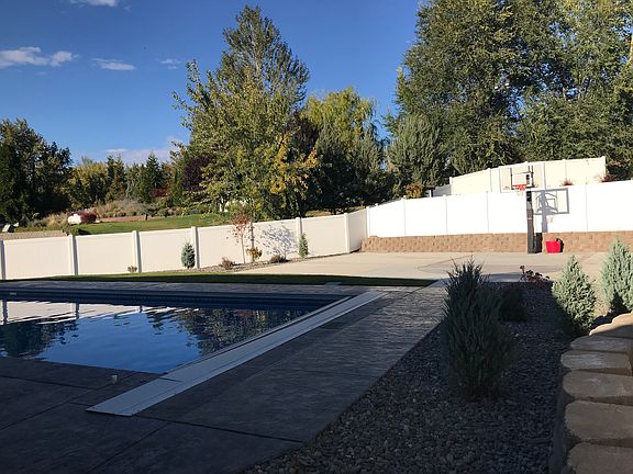 5th image of 1119 Reo Dr