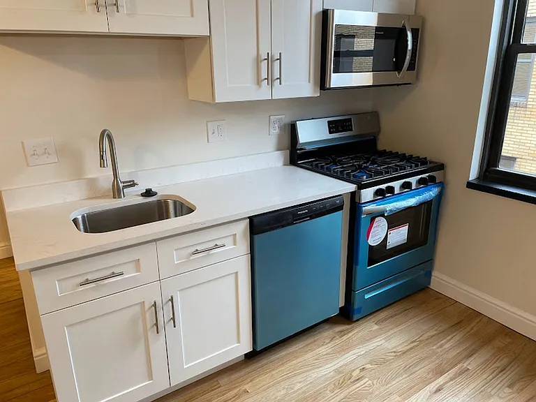 259 Shady Avenue — Photo 17