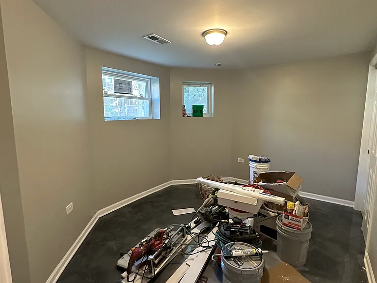 6124 S Champlain Ave #BASEMENT — Photo 19