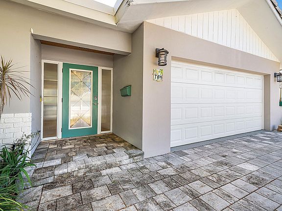 3rd image of 784 Dover St