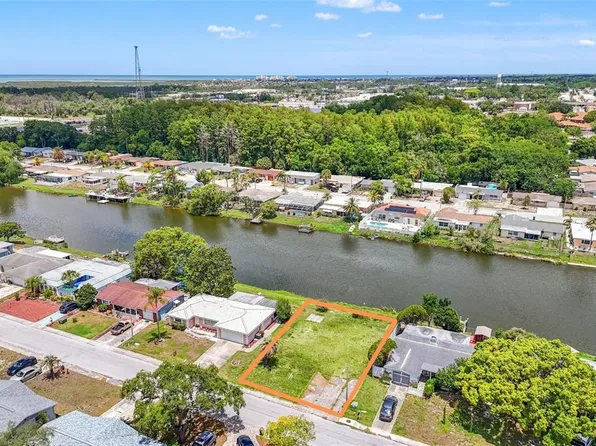 7211 Ashwood Dr #212, Pt Richey, FL 34668