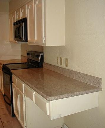 4th image of 9200 McCabe Dr