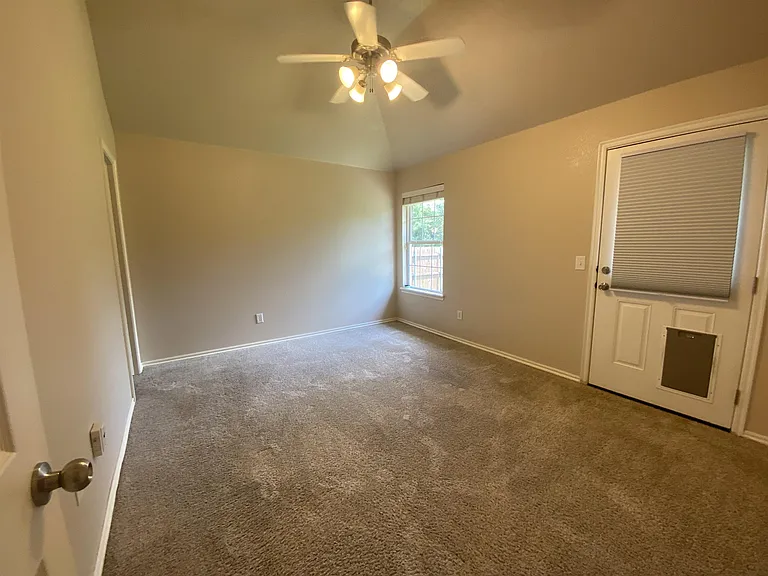 4100 Applegate Dr — Photo 11