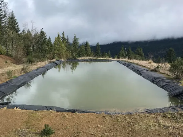400 E Ashfield Buttes Rd, Kneeland, CA 95549