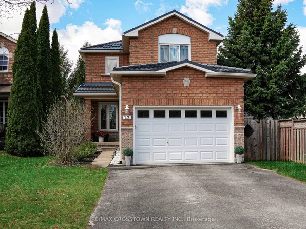 22 Bluegrass Dr, Barrie, ON L4N 9N9
