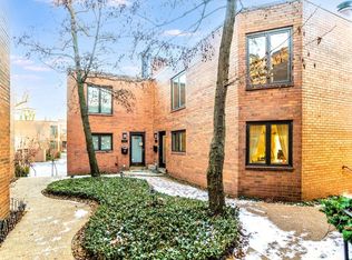 1663 N Vine St, Chicago, IL 60614