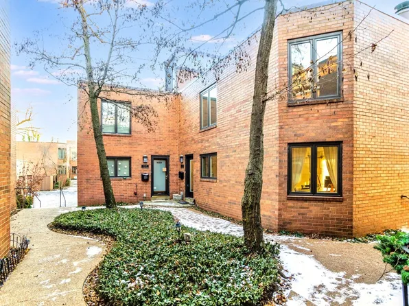 1663 N Vine St, Chicago, IL 60614