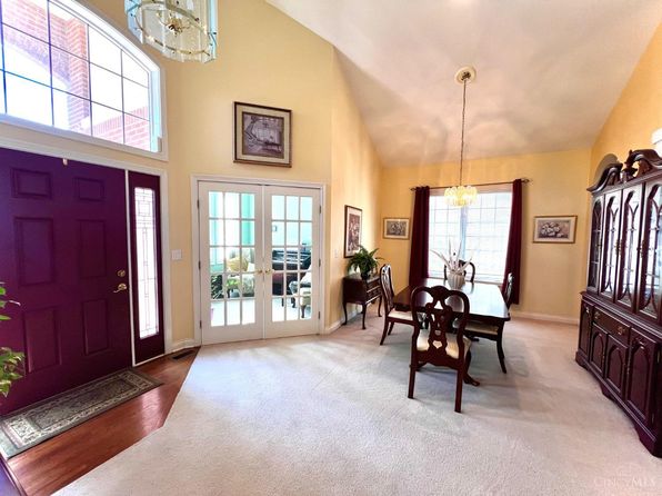 42 Edinburgh Pl, North Bend, OH 45052