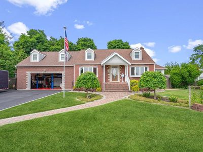 56 Avenue K, Kings Park, NY, 11754