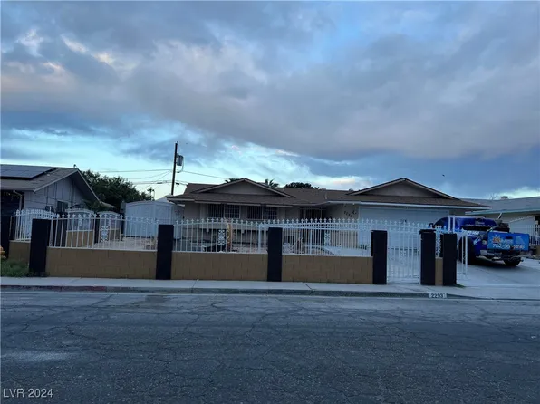 2293 Citroen St, Las Vegas, NV 89142