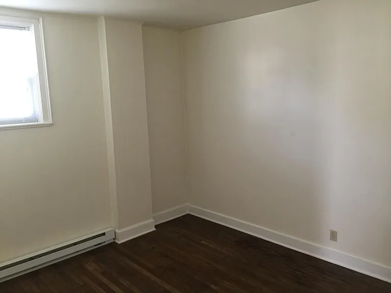 121 Center St #1 — Photo 8