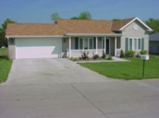 1803 Cypress Dr, Maryville, MO 64468