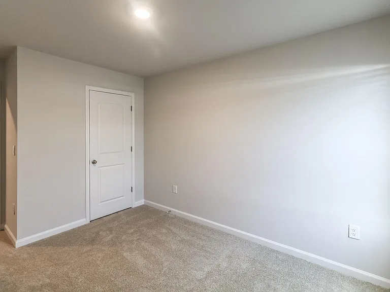 4347 Newland St — Photo 37