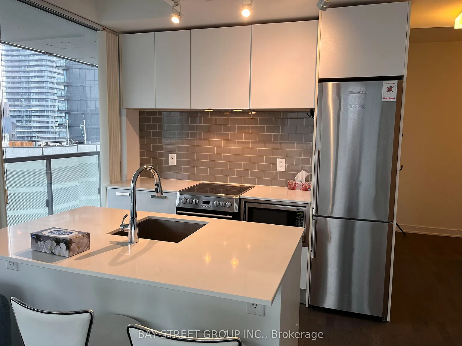 2 bed, $3,250 — Photo 2