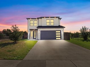 1900 Morris St, Dallas, TX 75212