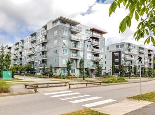 13963 105th Blvd #110, Surrey, BC V3T0M9