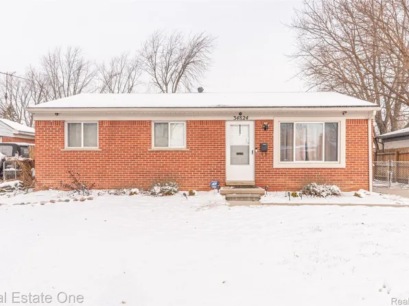 34824 Lynn Dr, Romulus, MI 48174