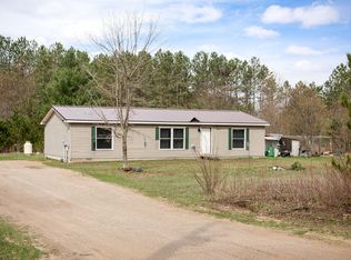 7872 Hunt Club Rd, Lake Ann, MI 49650