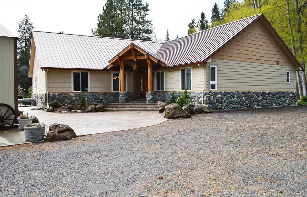 210 Bedrock Ln photo 1