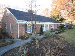 935 W Point Rd, Salem, VA 24153