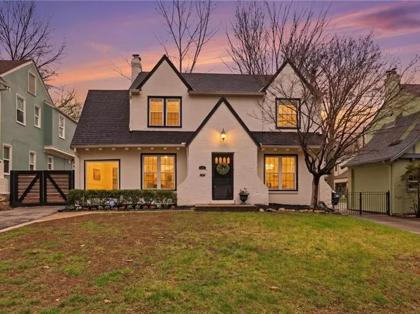 1263 W Gregory Blvd, Kansas City, MO 64114