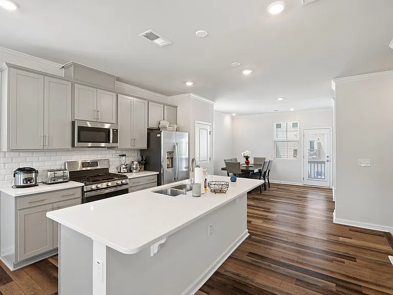 2500 Chert Ln — Photo 8