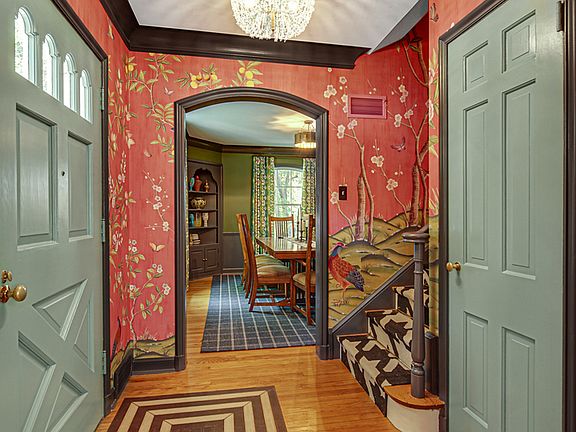 5th image of 617 S Newbury Pl