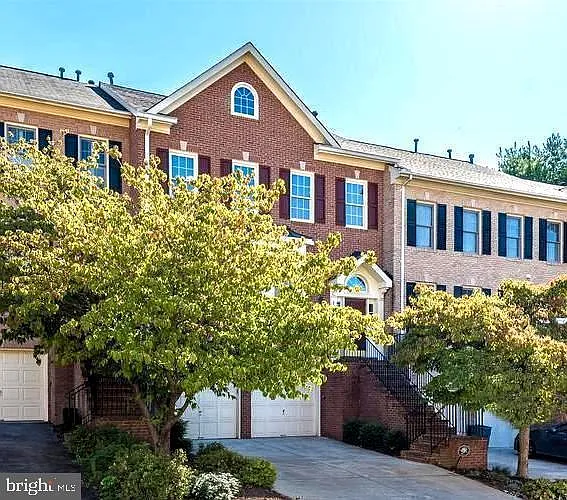 11405 Cedar Ridge Dr